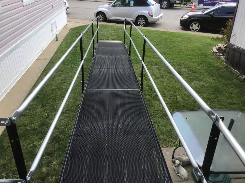 Long straight modular ramp