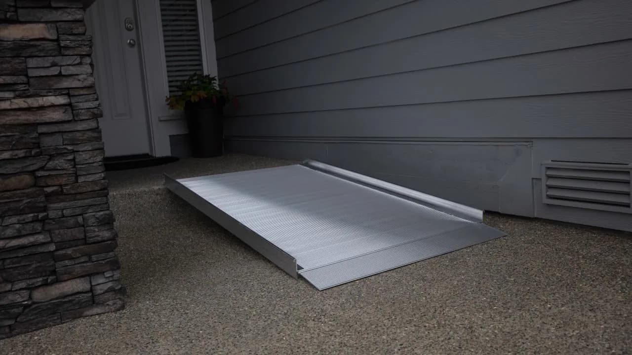 3G03 Solid - Bellaby's Accessibility portable or threshold ramp