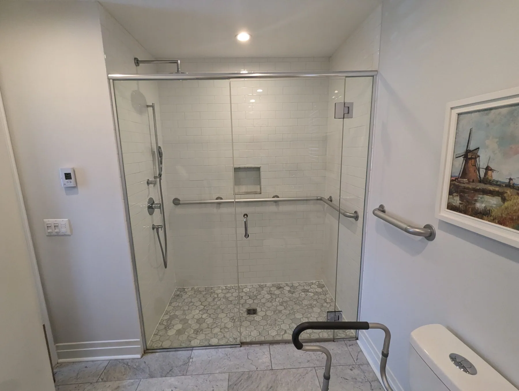 Promenaid Shower Towel Rack 4 - Bellaby's Accessibility grab bar accessory